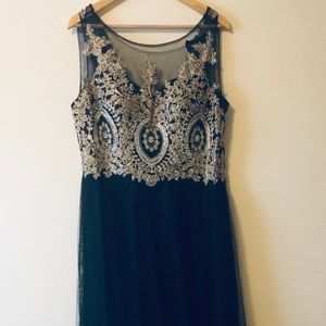 Unique Vintage Embroidered Dress